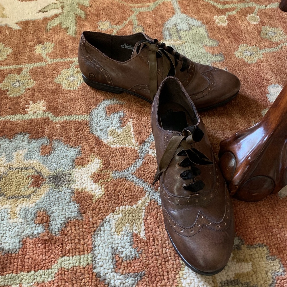 Born New Oxford Brown Shoes sz 10